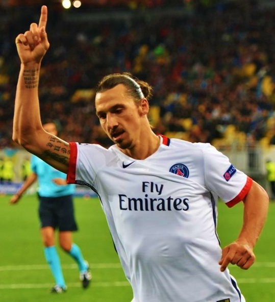 Zlatan Ibrahimovic Agrees 1 Yr Contract