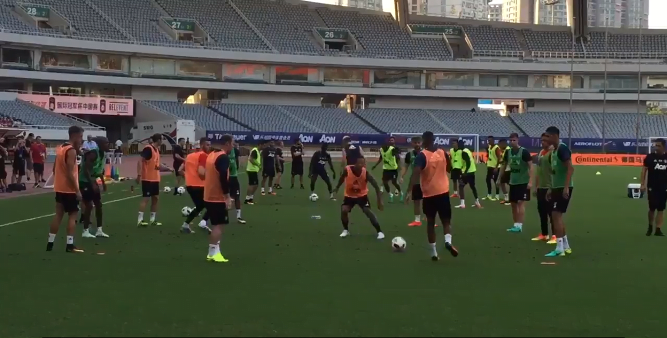 Rooney nutmegged in training