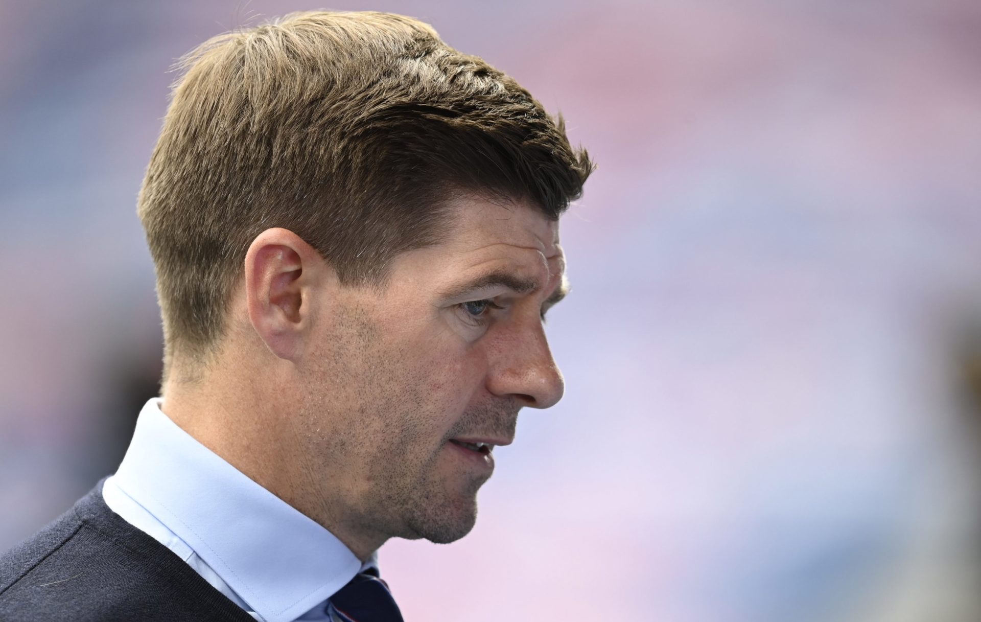 Steven Gerrard says his side must enjoy the pressure of being the hunted