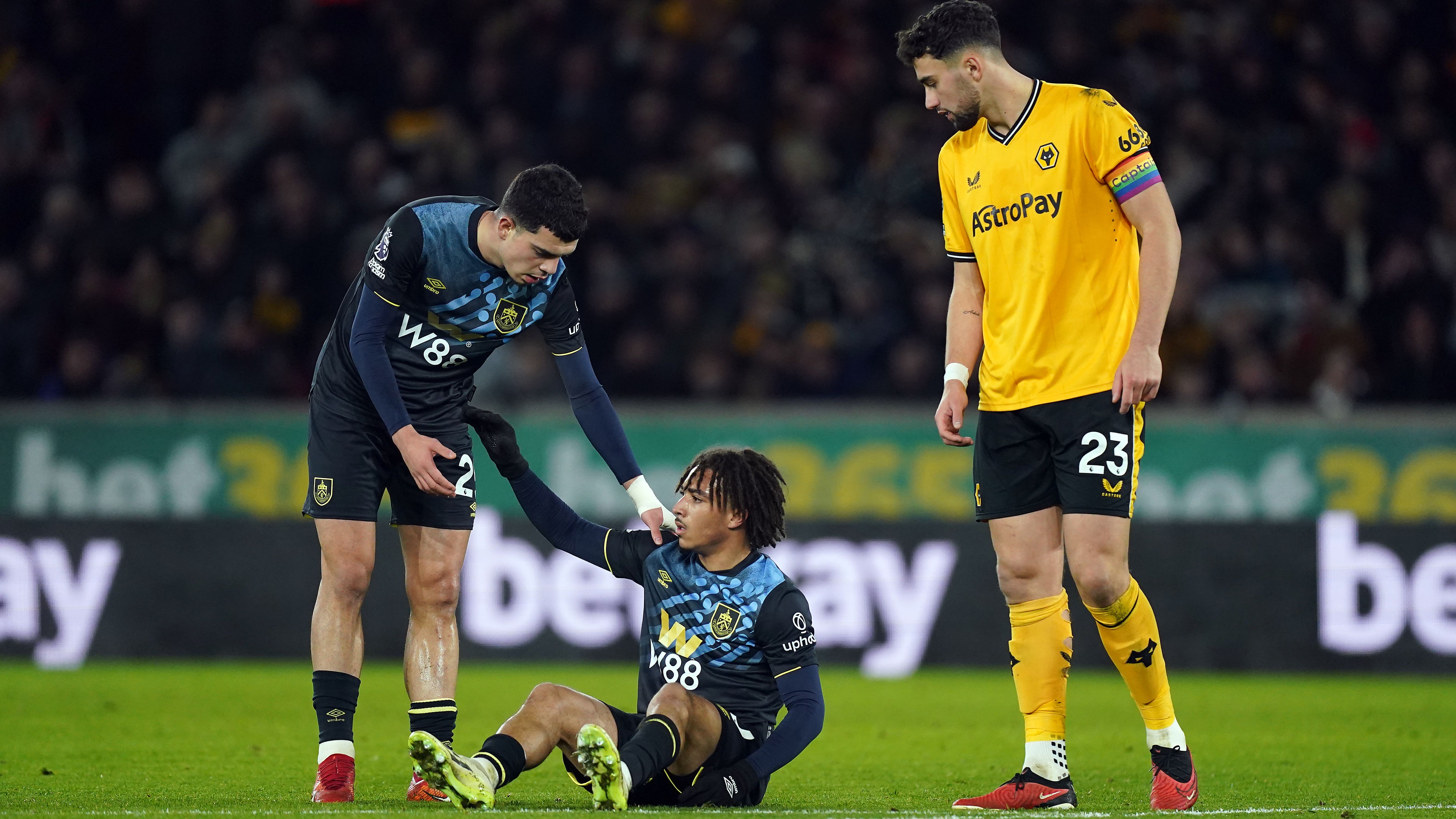 Burnley dealt injury blow as Luca Koleosho faces several months out