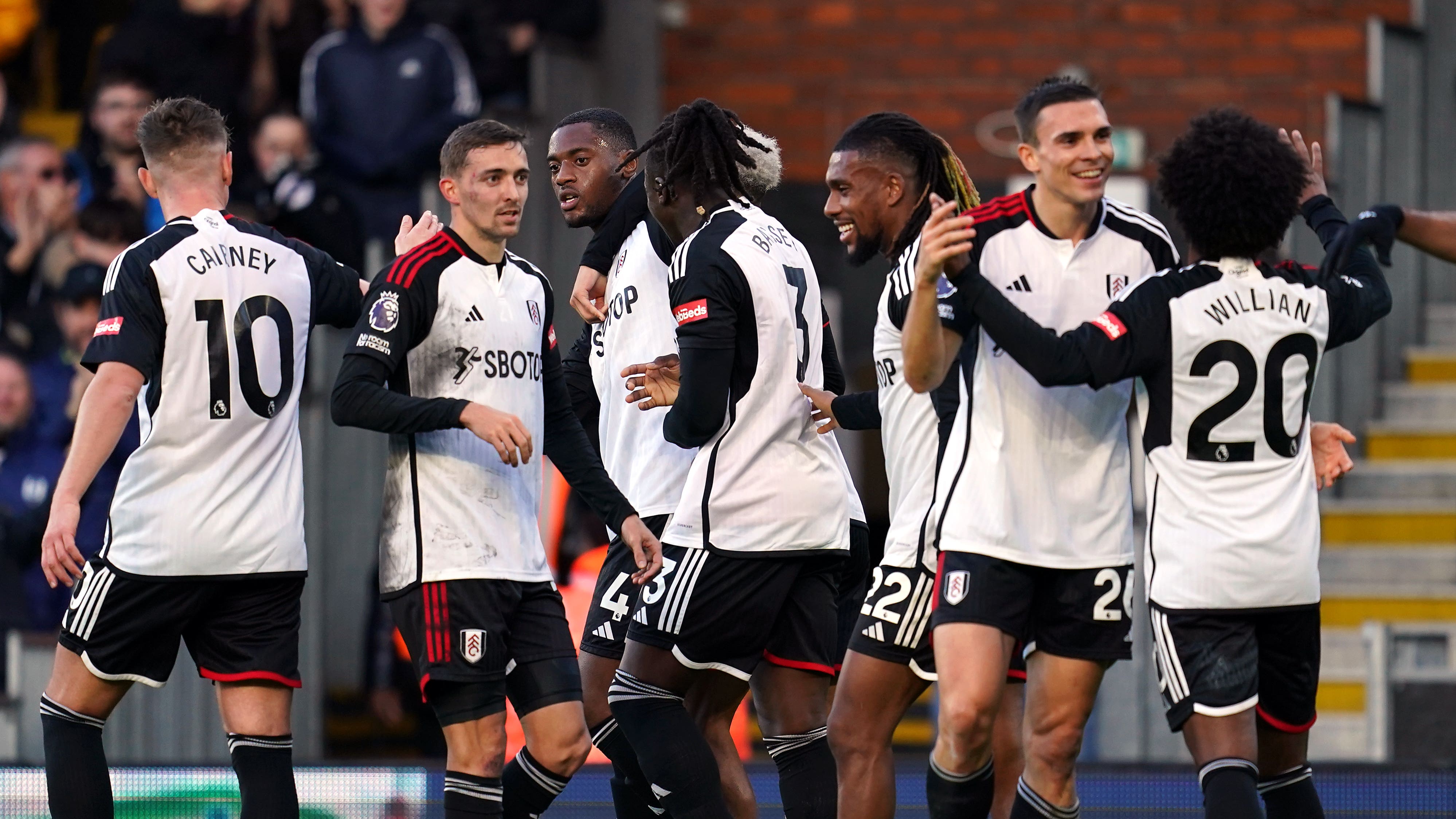 Fulham put in another five-star display to thump West Ham