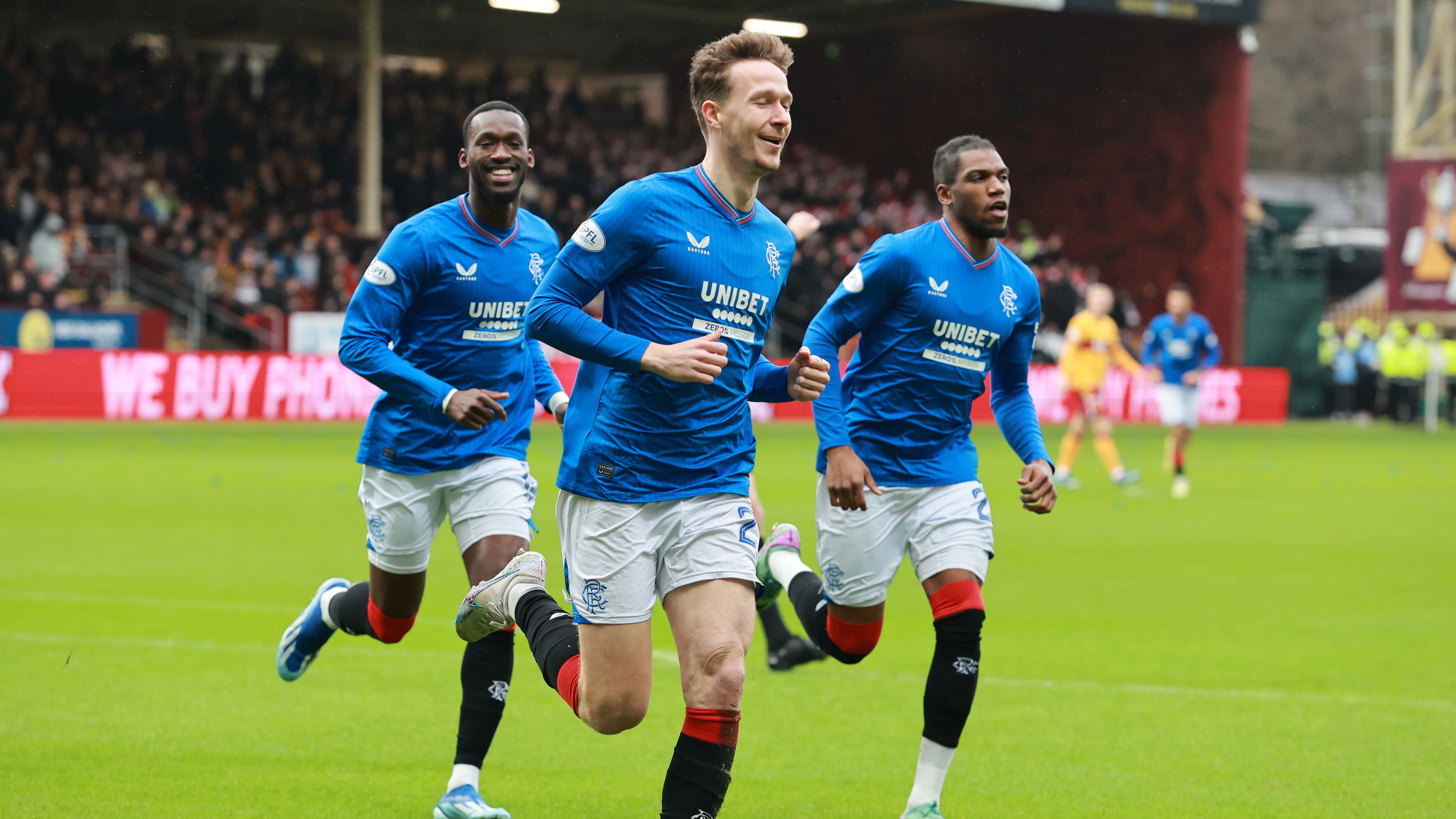 Kieran Dowell on target as Rangers beat Motherwell in wet-and-wild encounter
