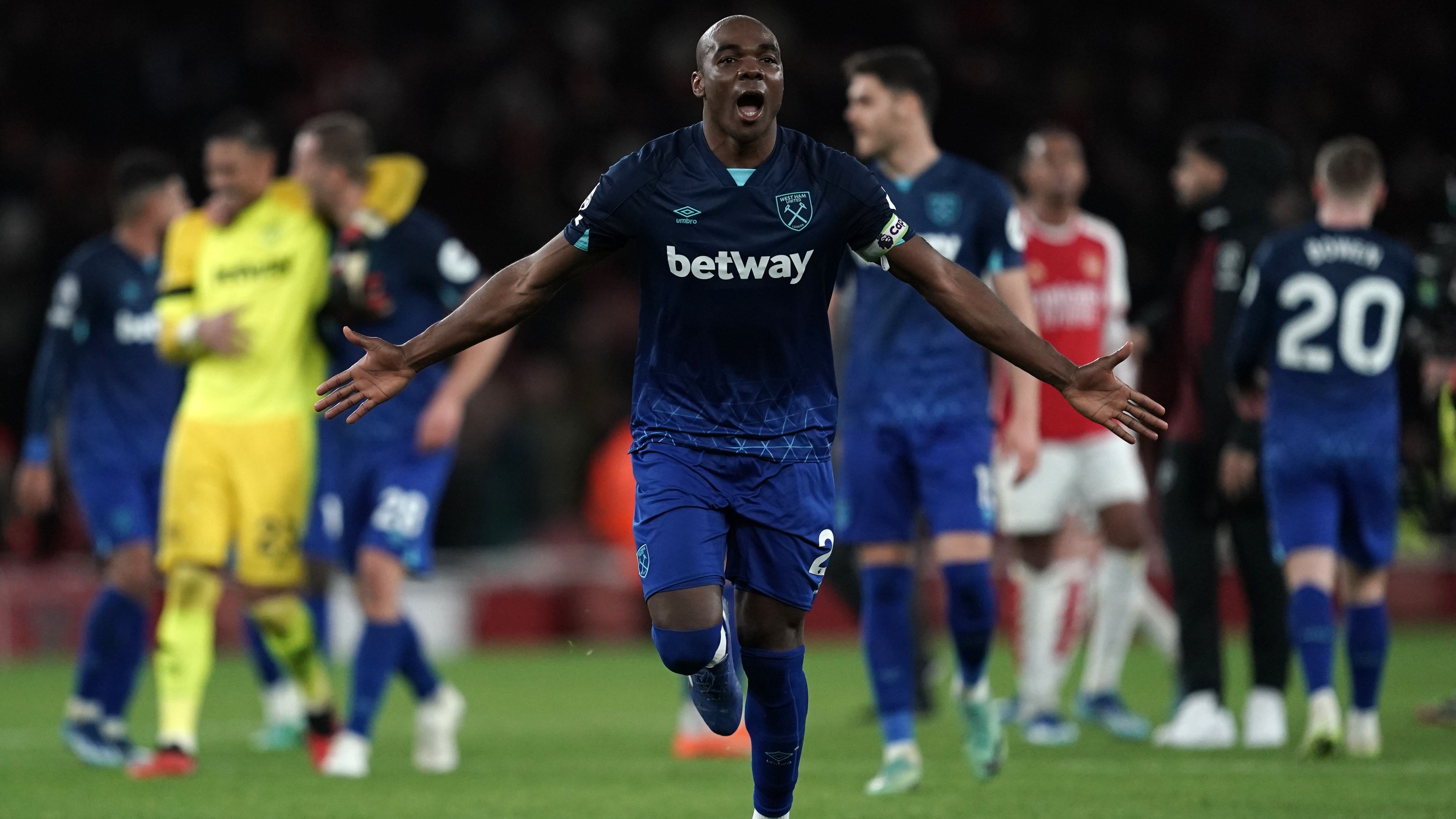 Arsenal lose to West Ham and miss chance to return to Premier League summit