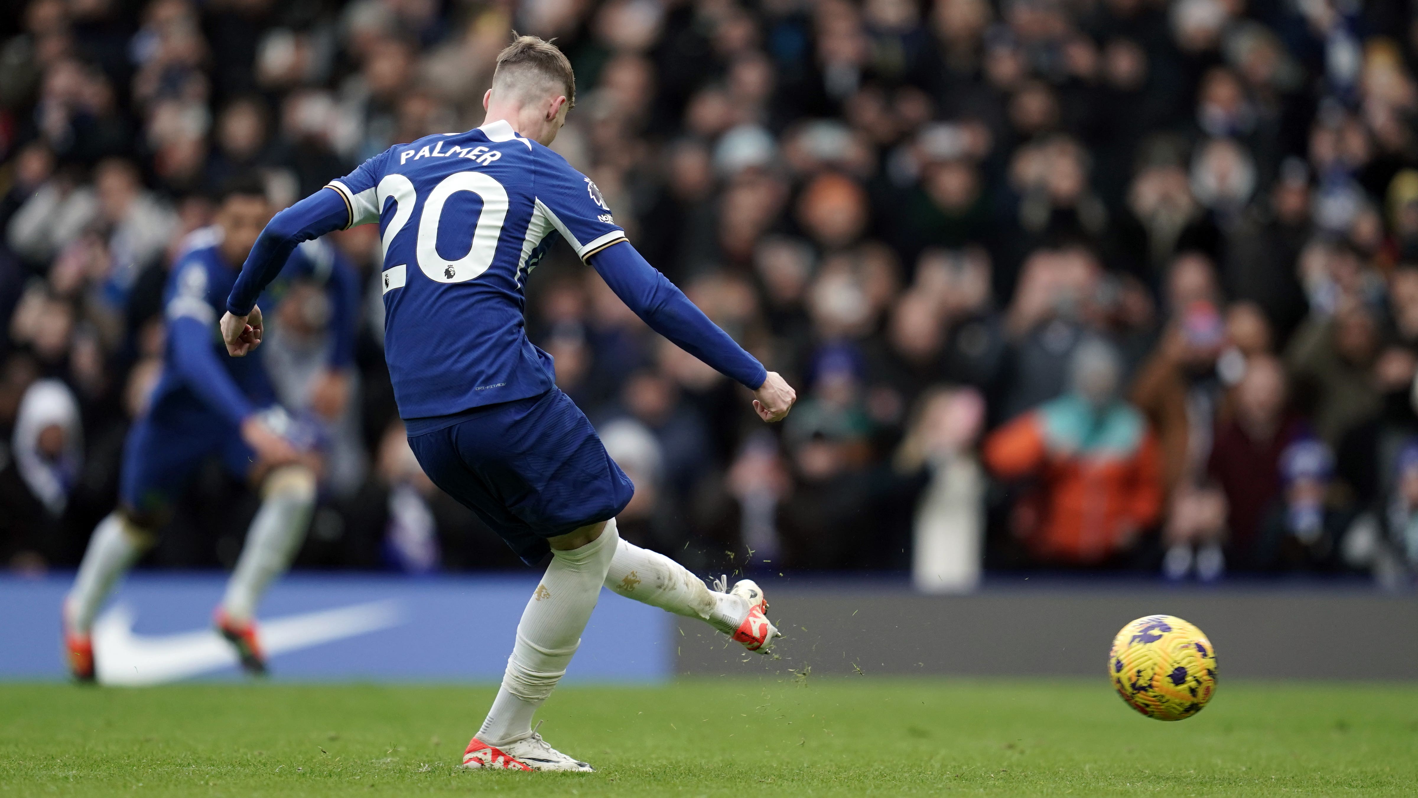 Chelsea see off Fulham to continue upturn in form