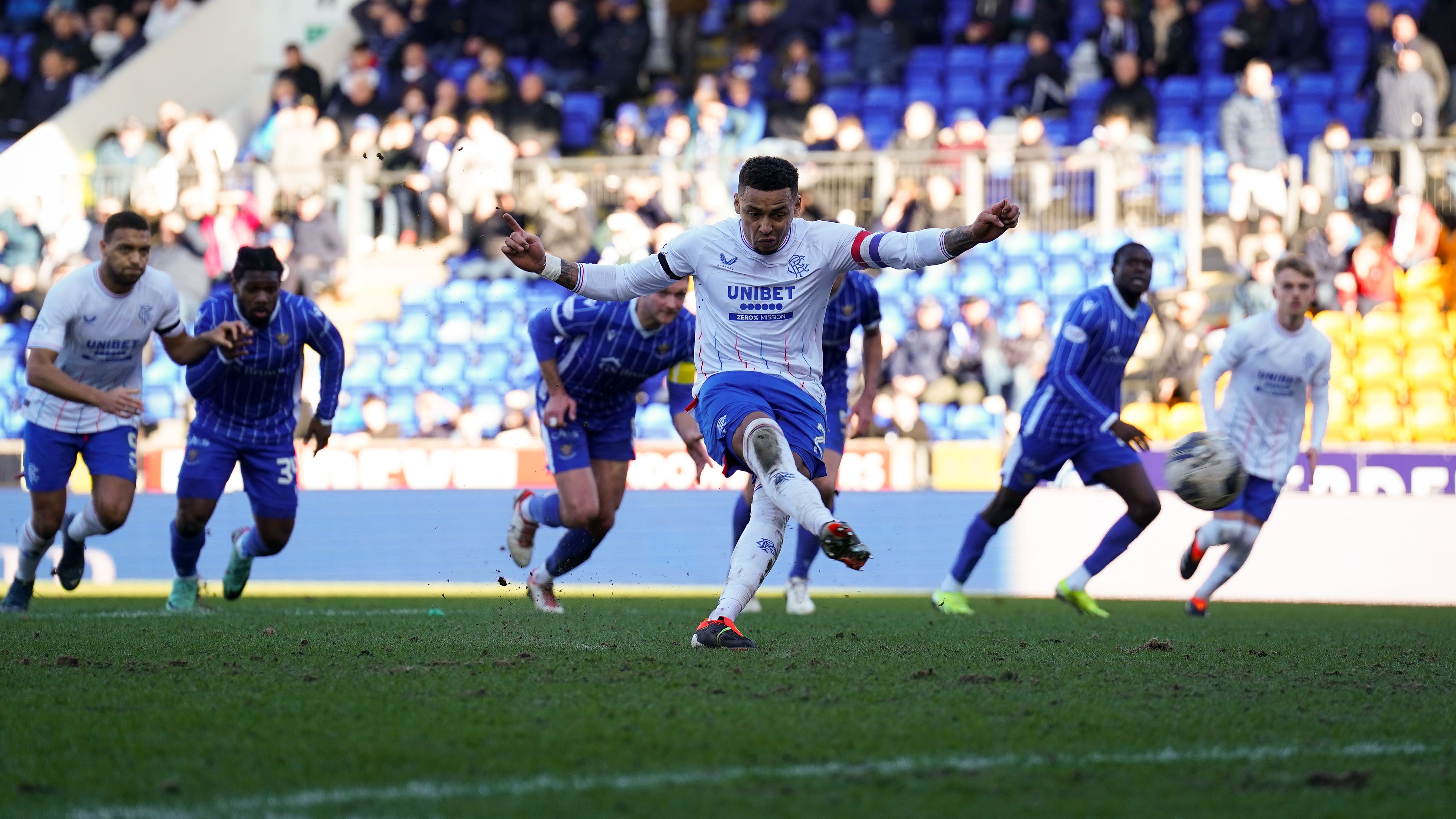 James Tavernier scores penalty double as Rangers win to go top of Premiership