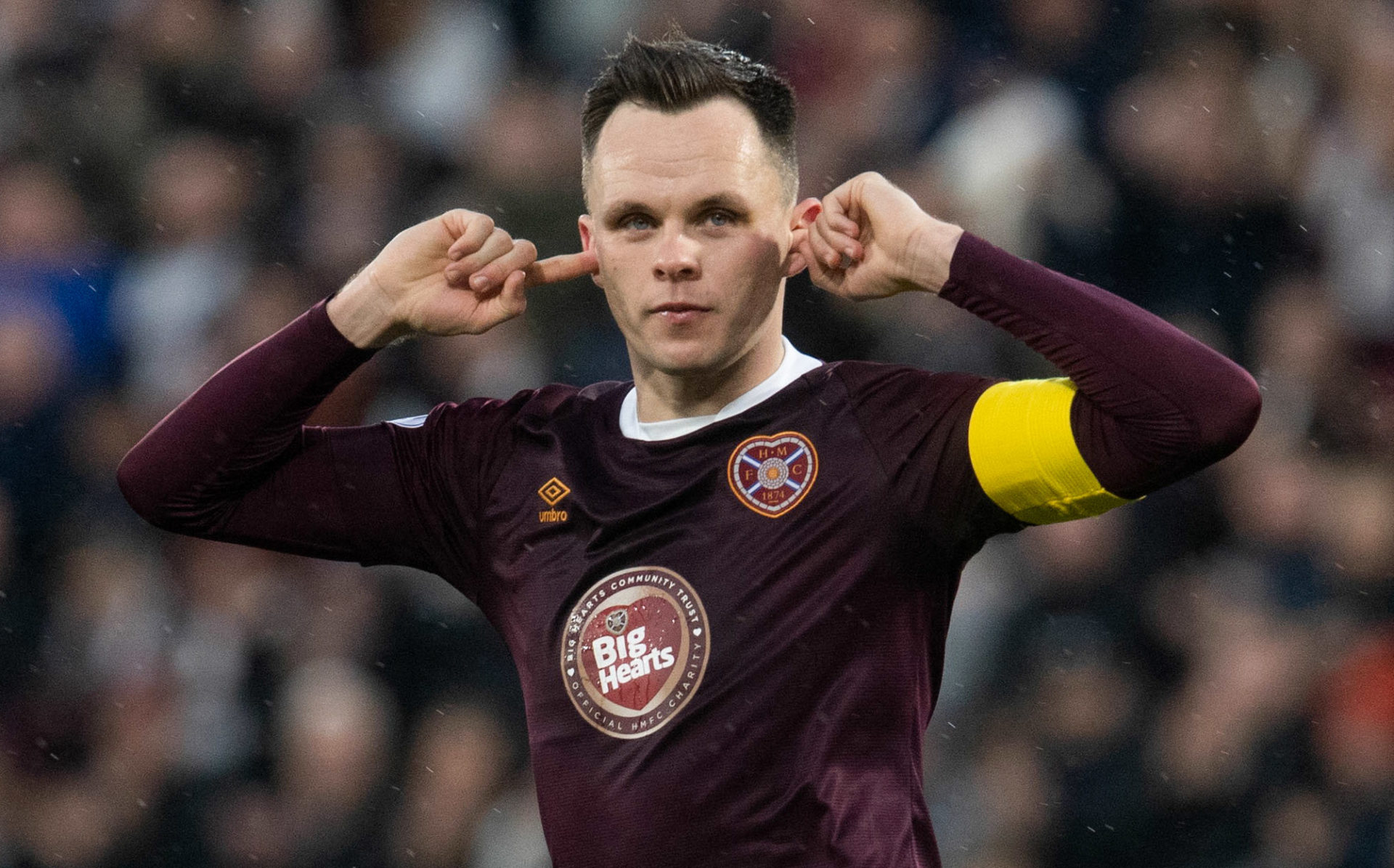 Shankland double helps Hearts to come from behind twice to beat Dundee 3-2