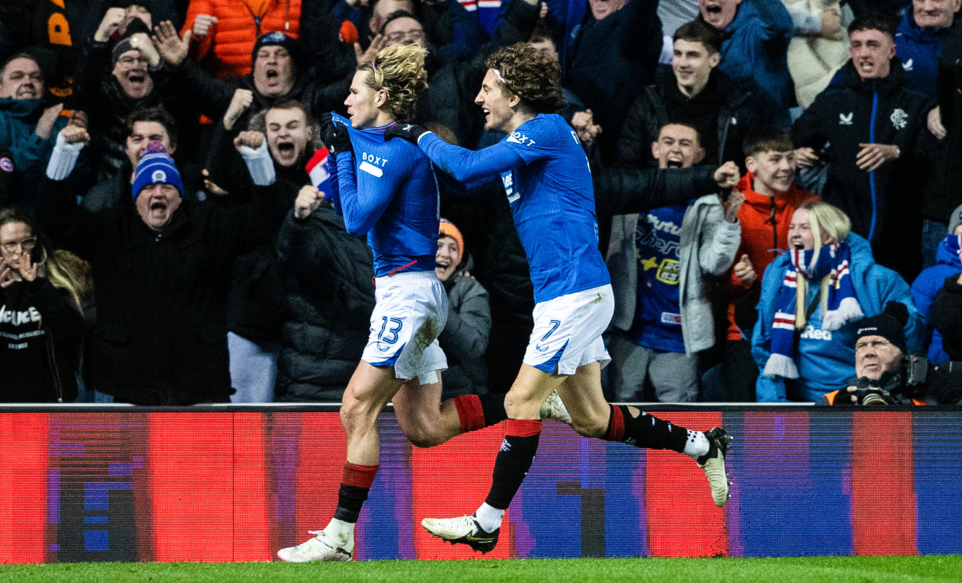 Rangers make it FIVE wins in a row with 2-1 victory over Aberdeen