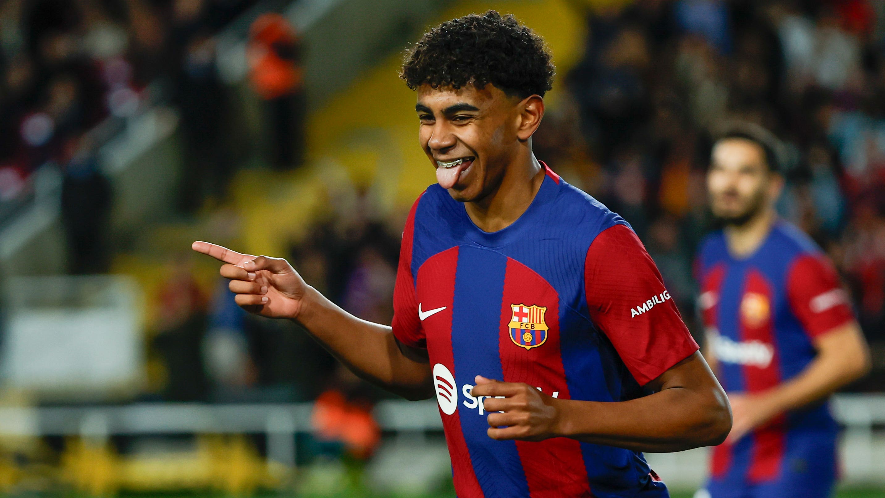 Lamine Yamal brace helps salvage point for Barcelona at home to lowly Granada
