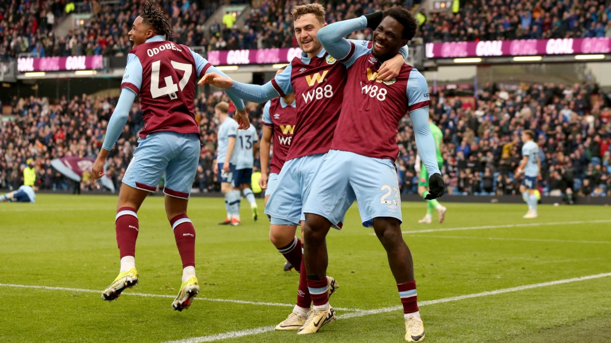 Burnley keep slim survival hopes alive with win over Brentford