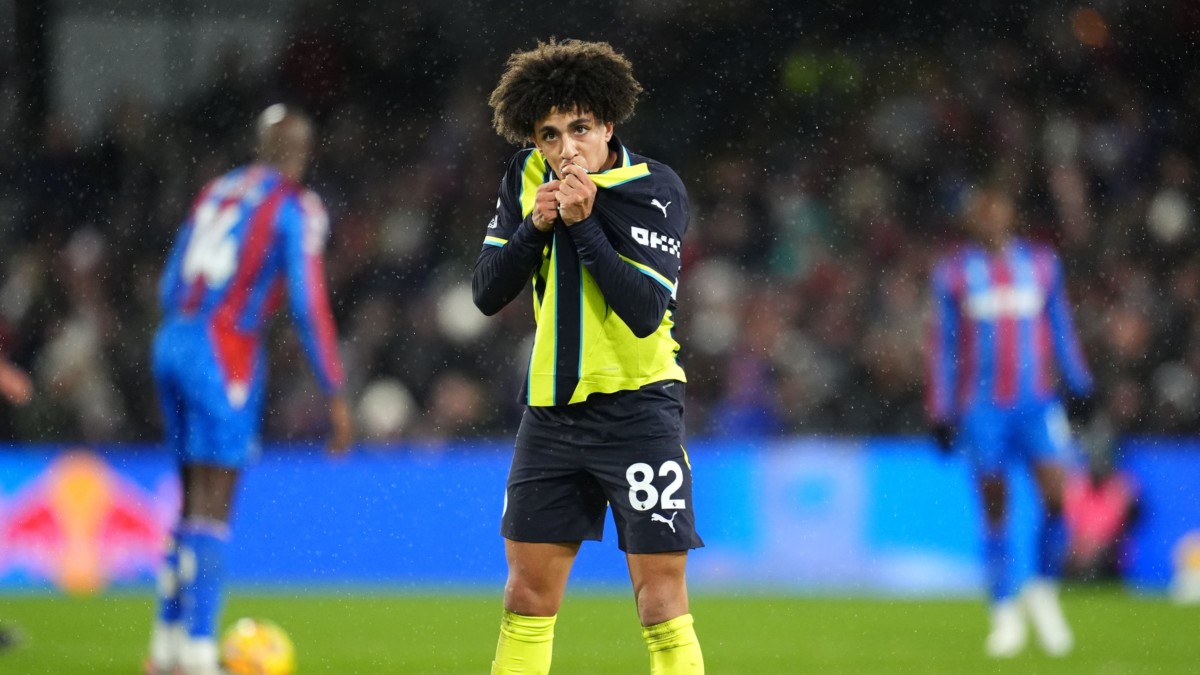 Rico Lewis scores equaliser before being sent off as Man City held by Palace