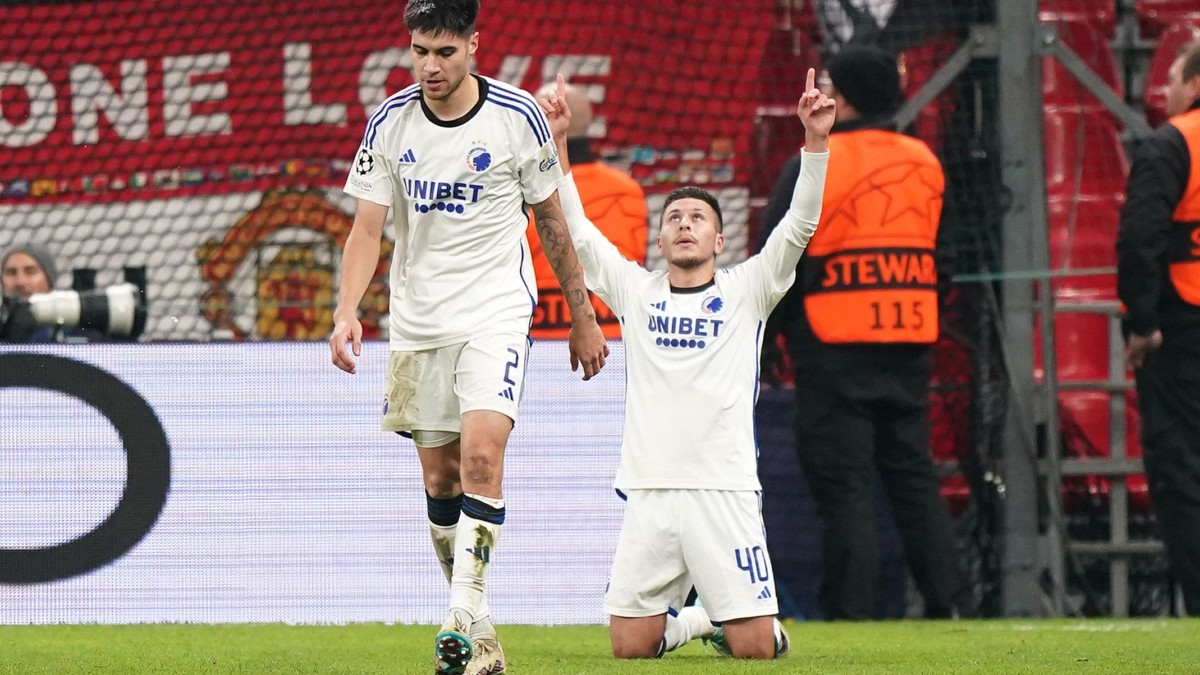 Barcelona sign Swedish teenager Roony Bardghji from FC Copenhagen