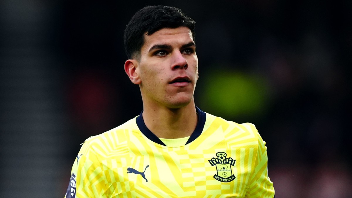 Mateus Fernandes joins West Ham from Southampton in £40m-plus deal