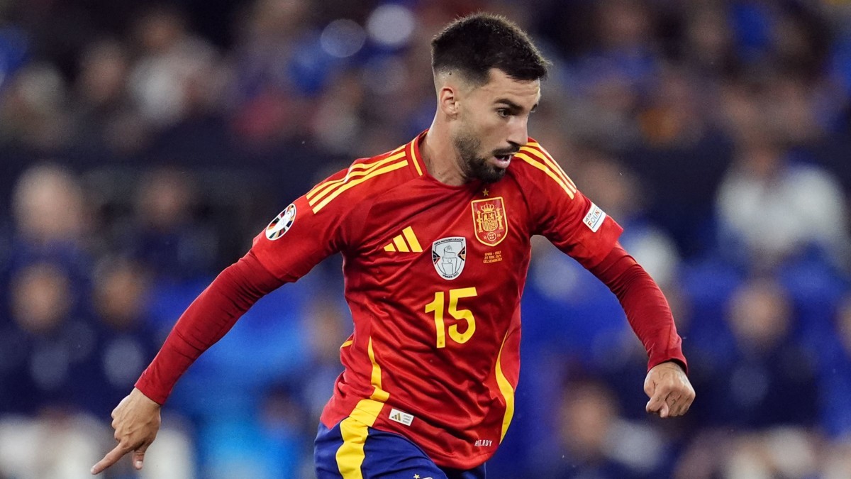 Atletico Madrid winger Alex Baena sidelined after surgery for acute appendicitis