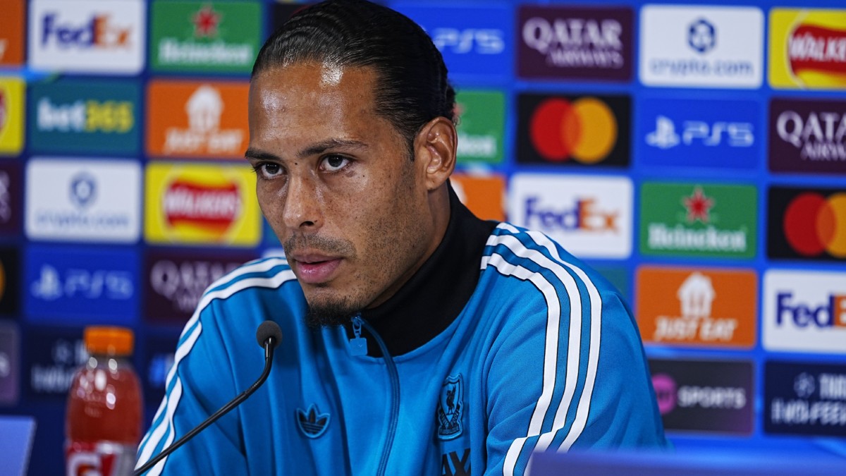 Liverpool captain Virgil van Dijk urges Alexander Isak to embrace pressure