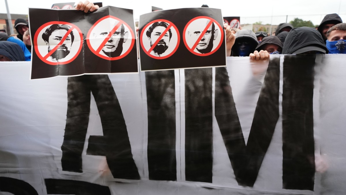 Rangers fans rail against club’s management ahead of cup tie