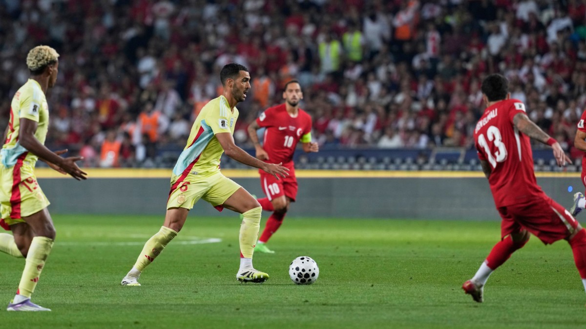 Mikel Merino nets hat-trick as Spain hit Turkey for six in World Cup qualifier