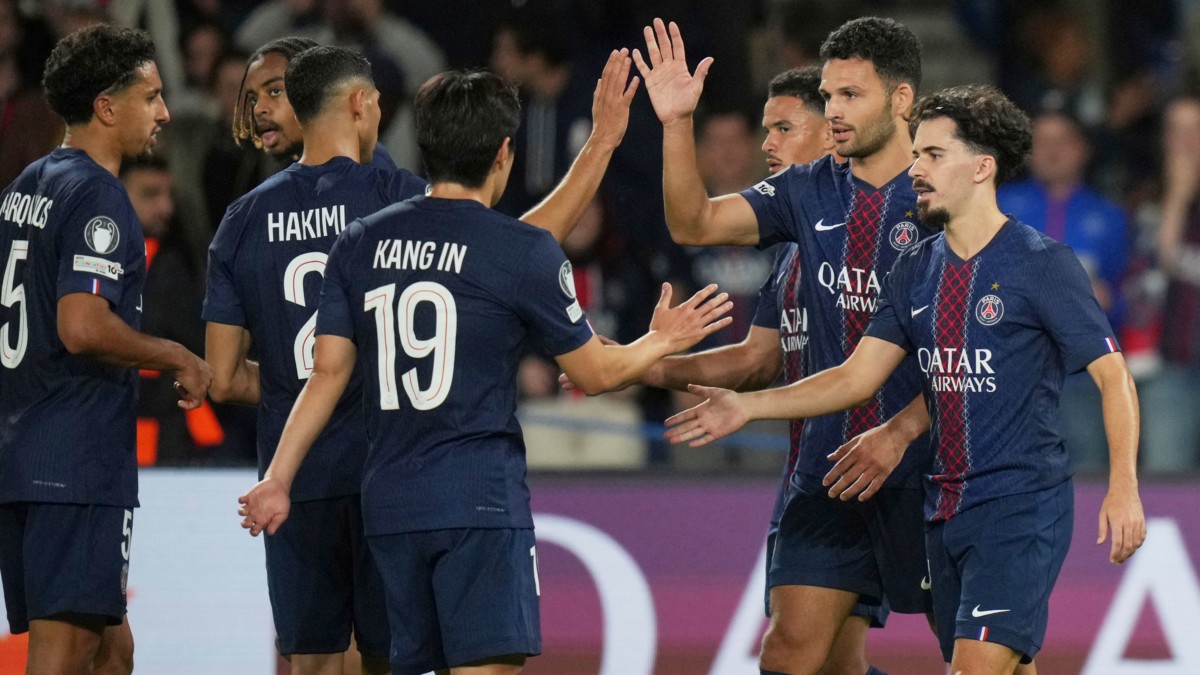 Holders Paris St Germain open Champions League account with comfortable victory