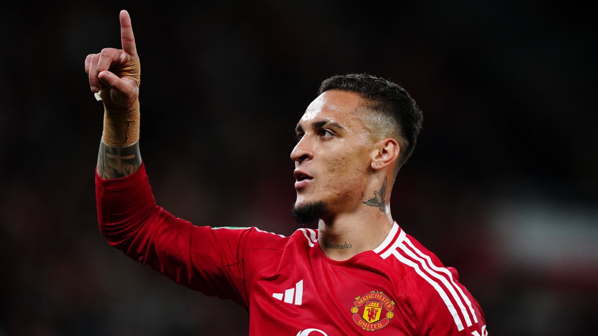 Antony claims he was treated with ‘lack of respect and rudeness’ at Man Utd