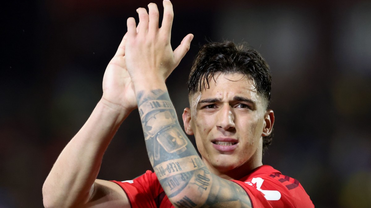 Marko Lazetic snatches last-gasp victory for Aberdeen against 10-man St Mirren