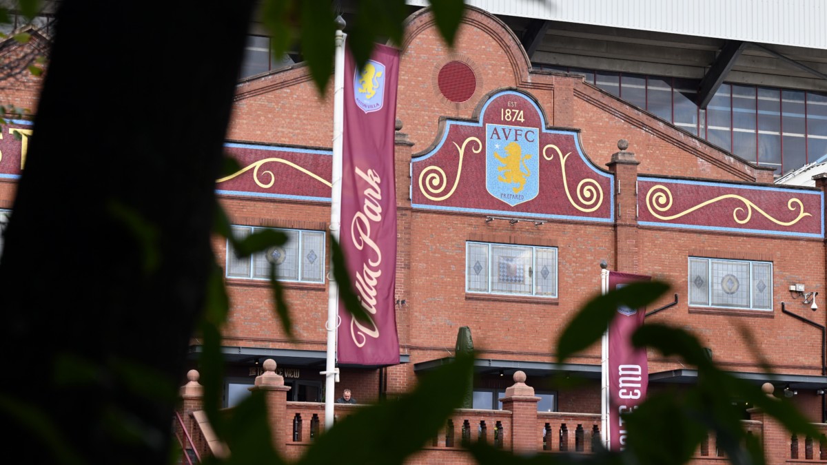 No 10 pledges action on Maccabi fans ban a week after police warned of risk