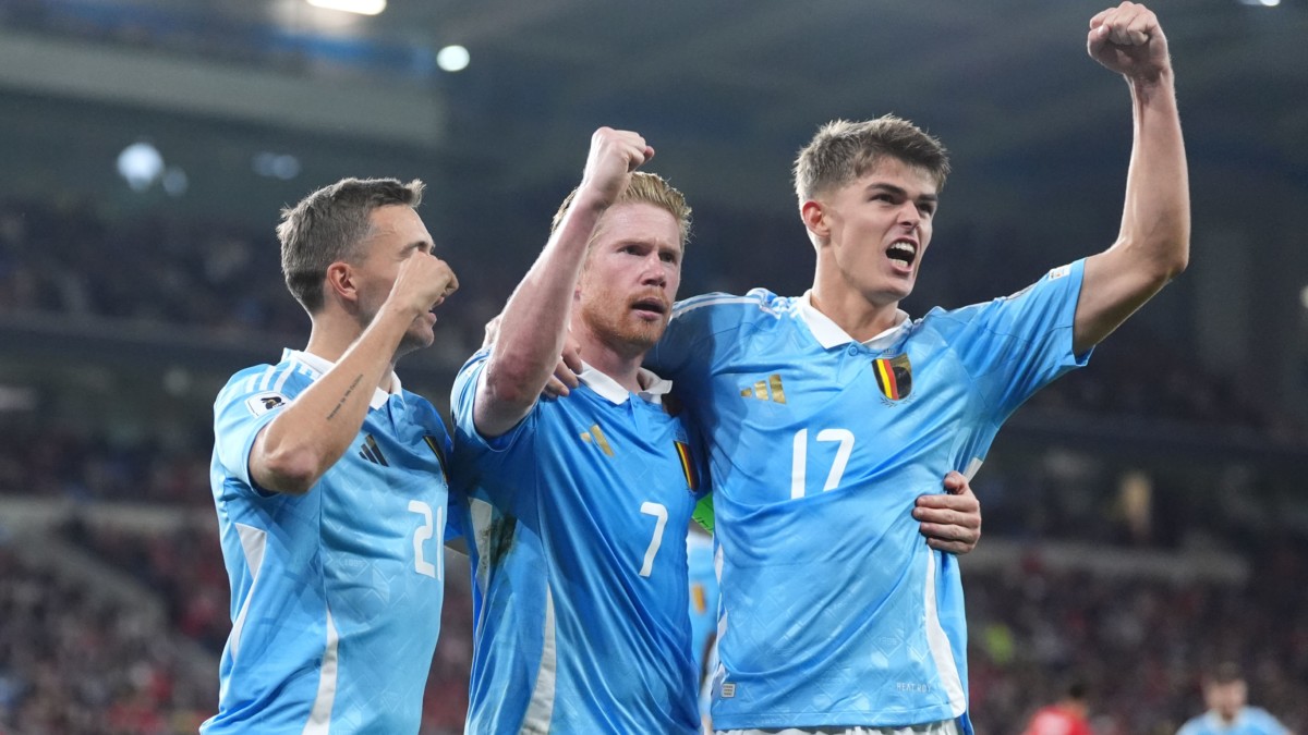 Kevin De Bruyne double sinks Wales as Belgium take control of World Cup group