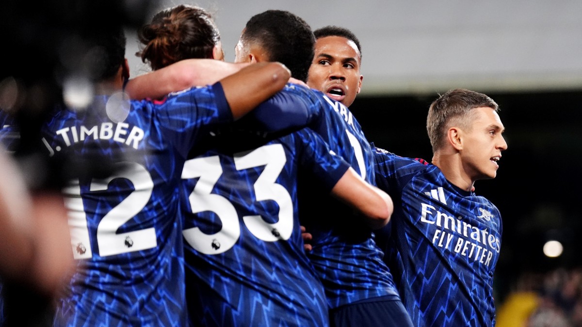 Arsenal move clear at top of Premier League after victory at Fulham