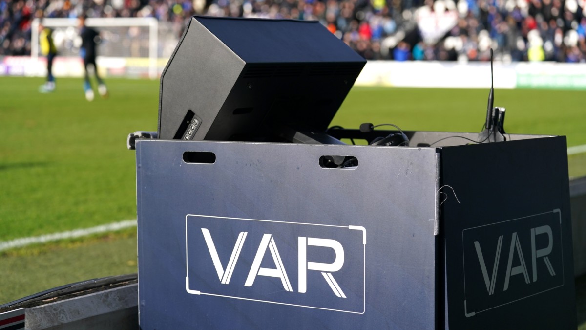 St Mirren suffer more VAR frustration in home defeat by Hibernian