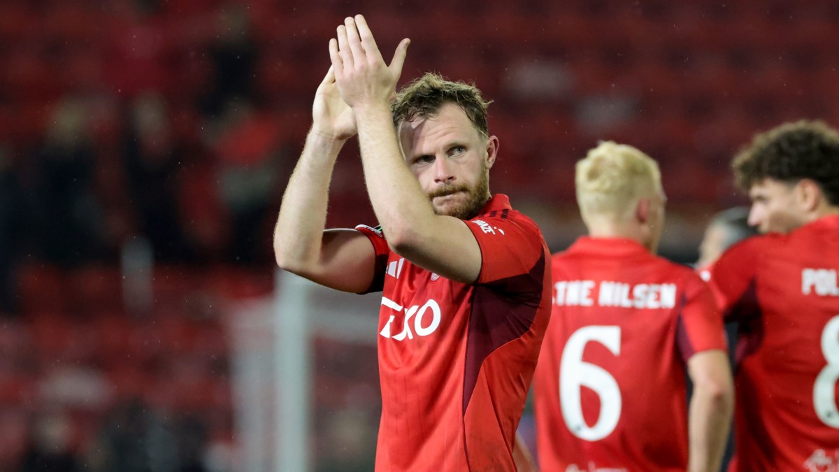 Nicky Devlin’s late goal earns Aberdeen victory at Livingston