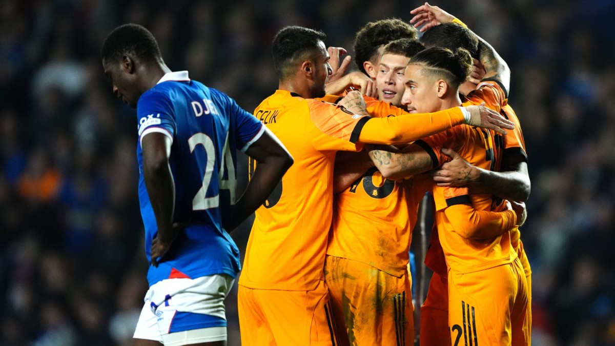 Rangers slump to fourth straight Europa League defeat as Roma win at Ibrox