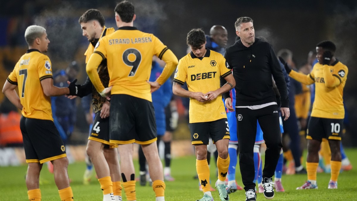 Rob Edwards admits Wolves were punished in big moments against Crystal Palace