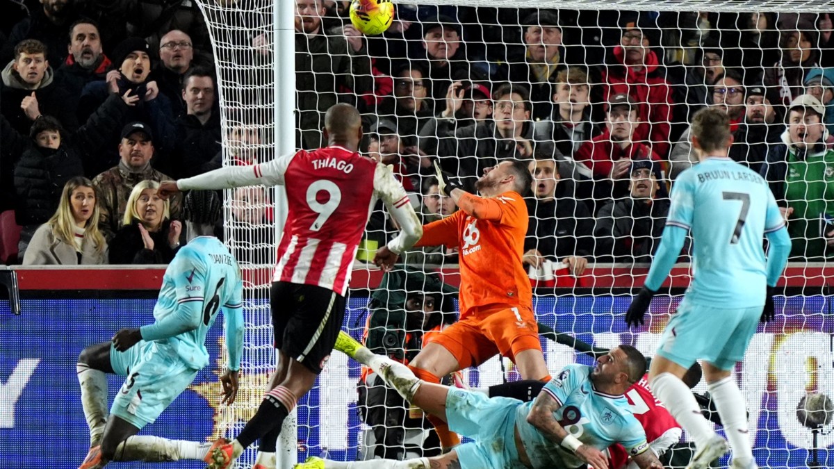 Igor Thiago brace earns Brentford win over Burnley after late drama