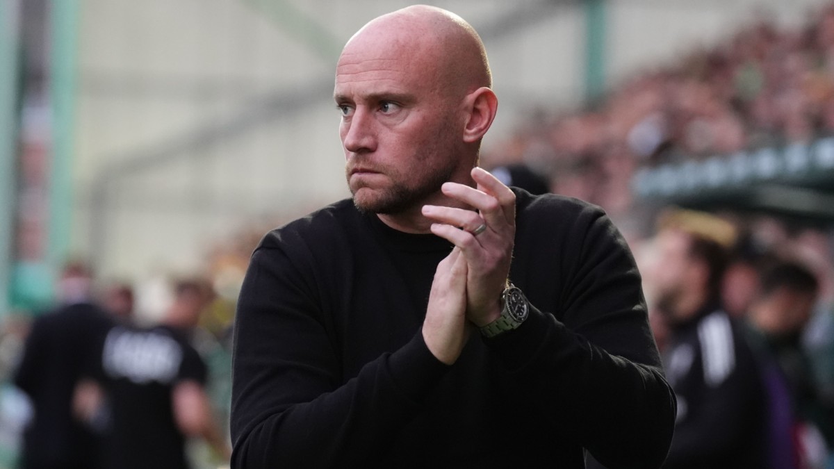 Hibs boss David Gray delighted to see Kieron Bowie showing poacher’s instinct