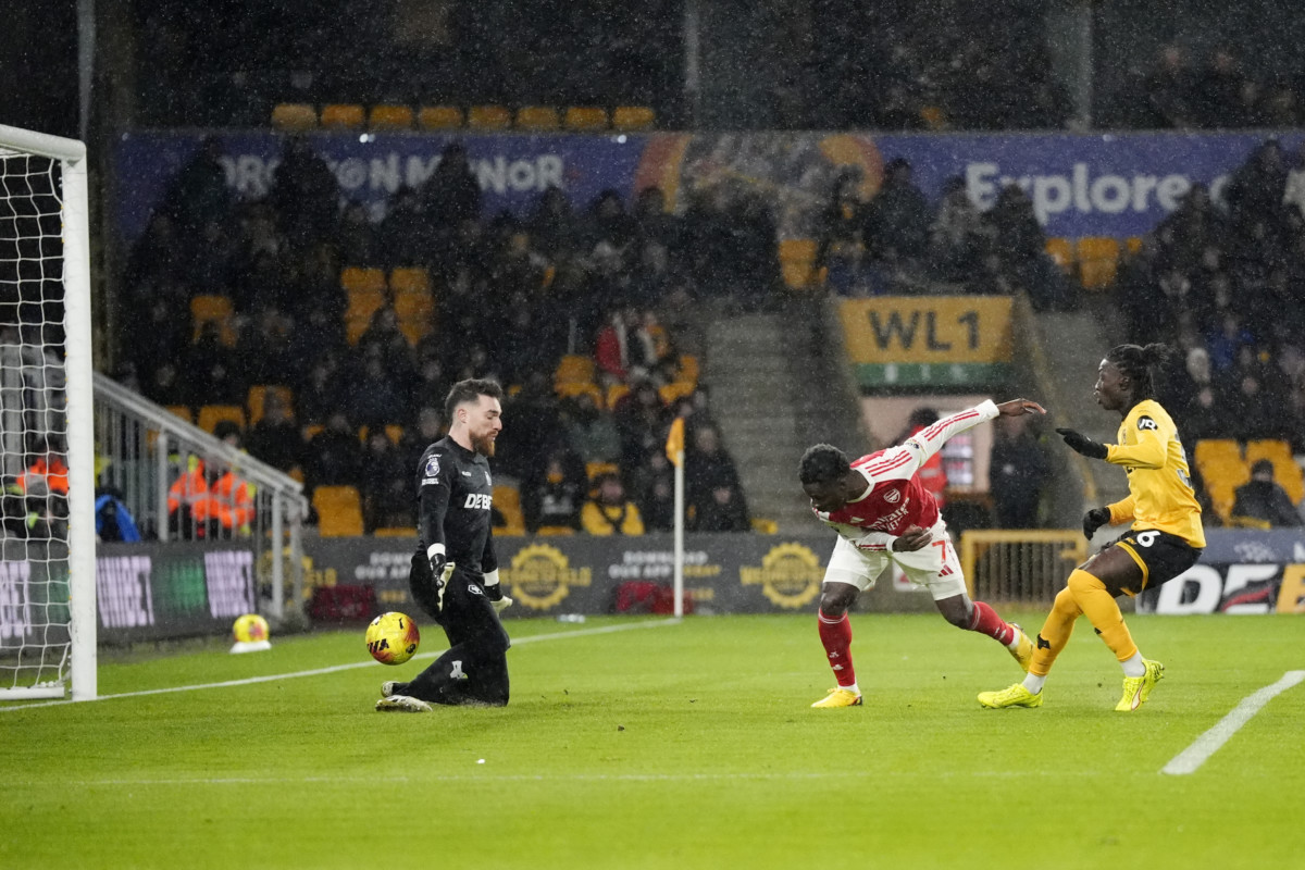 Bukayo Saka puts Arsenal ahead