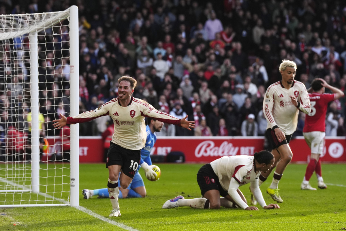 Liverpool’s Alexis Mac Allister celebrates scoring